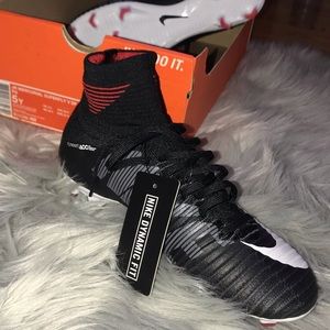Nike Jr Mercurial Superfly Cleats